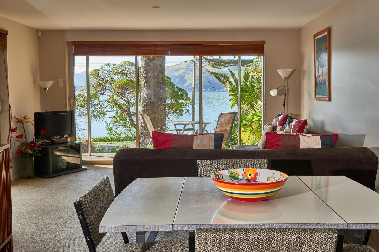 Akaroa On The Beach 外观 照片